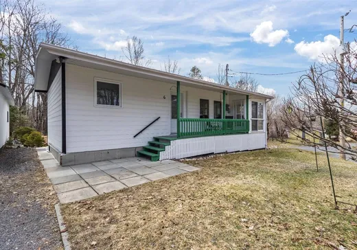 Maison à vendre - 6 1e rue Giroux, Saint-Martin, G0M 1B0