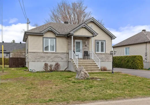Maison à vendre - 113 Rue des Goélettes, Lanoraie, J0K 1E0