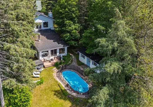 House for sale - 3102 Ch. des Lacs, Mont-Blanc, J0T 2G0