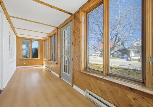 Maison à vendre - 107 Boul. Montclair, Hull, J8Y 2E9