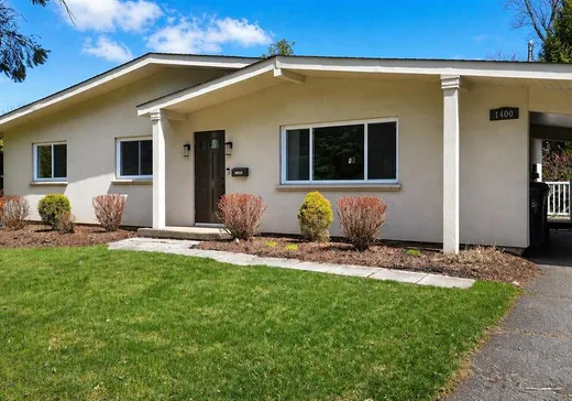 Bungalow for sale - 1400 Rue Simard, Les Nations, J1J3K4