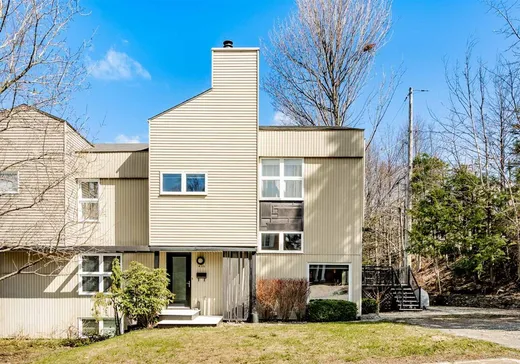 Maison à étages à vendre - 431 Rue Jacob-Nicol, Sherbrooke, J1J4E5