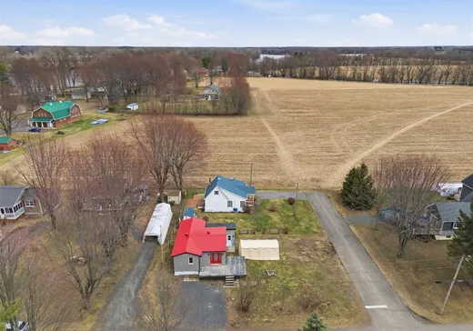 House for sale - 23 Rue Aldéas-Lachapelle, St-Francois-Du-Lac, J0G 1M0