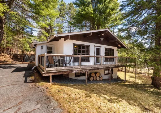 Bungalow à vendre - 743 Ch. des Lucioles, Saint-Sauveur, J0R1R7