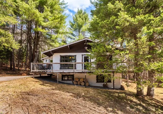 Maison à vendre - 743 Ch. des Lucioles, Saint-Sauveur, J0R 1R7
