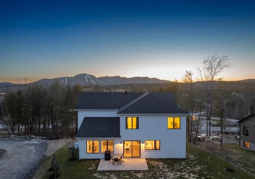 Maison à vendre - 201 Rue du Héron, Magog, J1X 7V5