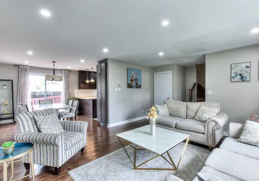 Maison à vendre - 563 Rue Jetté, Laval (Sainte-Dorothee), H7X 2N6