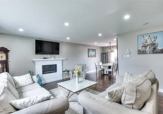 Maison à vendre - 563 Rue Jetté, Laval (Sainte-Dorothee), H7X 2N6