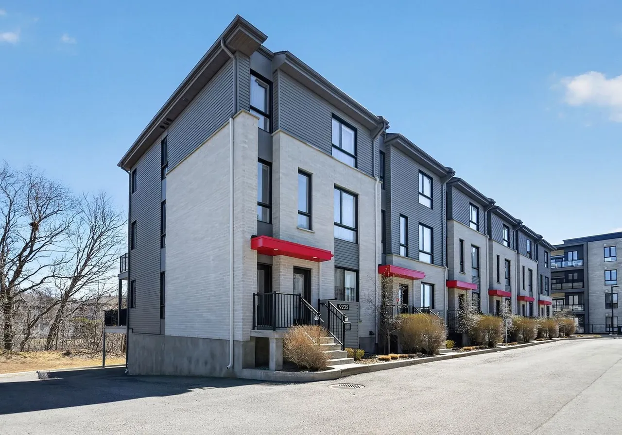 9235 Boul. de la Grande-Allée — photo 2