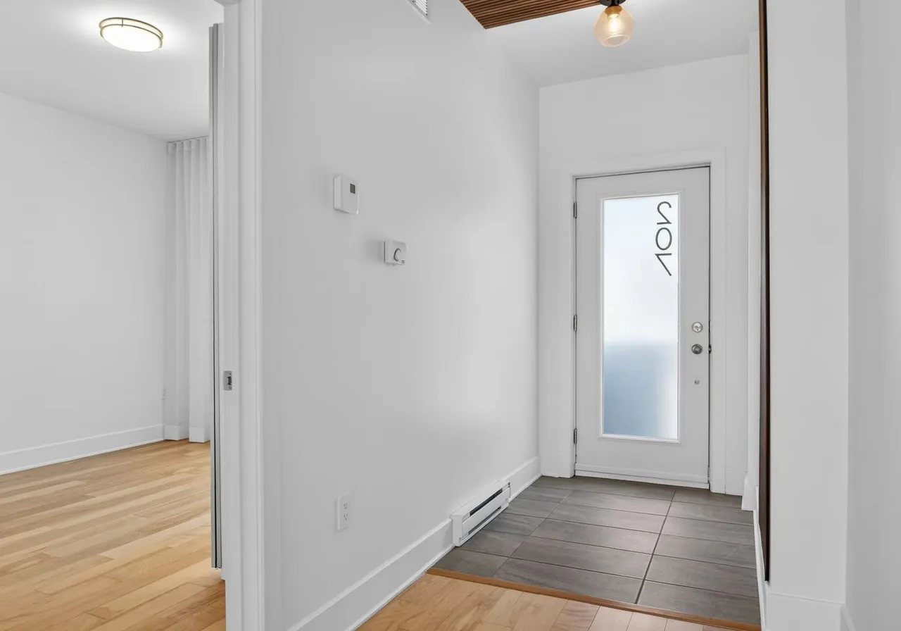 9235 Boul. de la Grande-Allée — photo 3