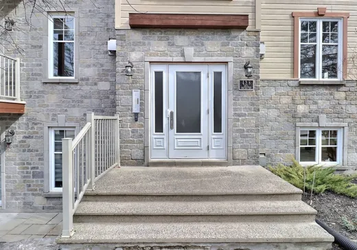 Condo à vendre - 428 Rue Anne-Désirée-Godin, Mont-Tremblant, J8E 2S9