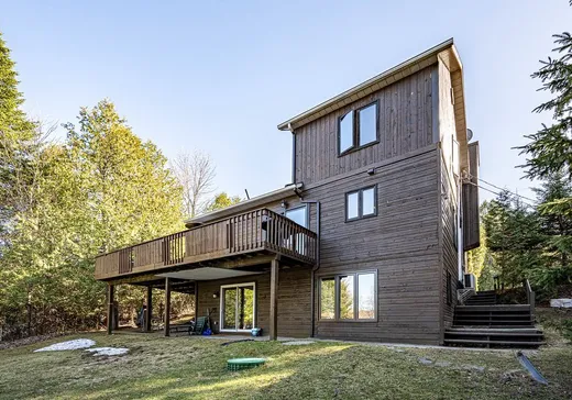 Maison à vendre - 104-106 Ch. des Perles, Saint-Sauveur, J0R 1R2
