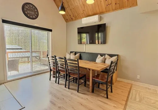 Maison à vendre - 124 1re Avenue, Richmond, J0B 2B0