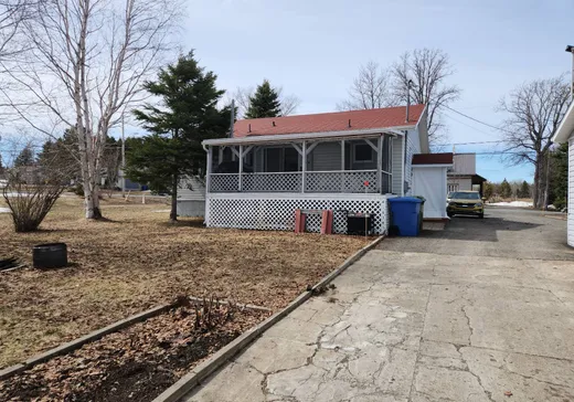 Maison à vendre - 377 Rue Principale, Matane, G0J 3N0
