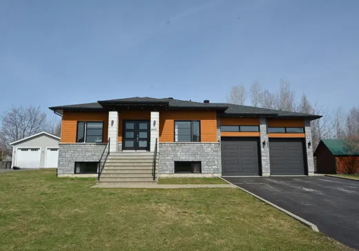 Maison à vendre - 802 Rue Daniel-Benoit, Saint-Maurice, G0X 2X0