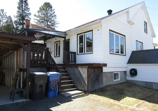Maison à vendre - 3001 Ch. de Ste-Flore, Grand-Mere, G9T 1A4