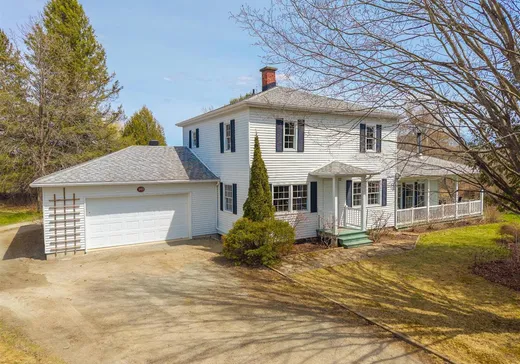 Two or more stories for sale - 561 2e Rang, Sherbrooke, J1C0B1