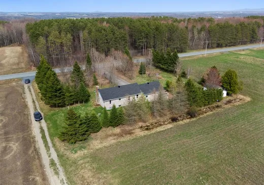Maison à vendre - 19 2e Rang, St-Francois-Xavier-de-Brompton, J0B 2V0