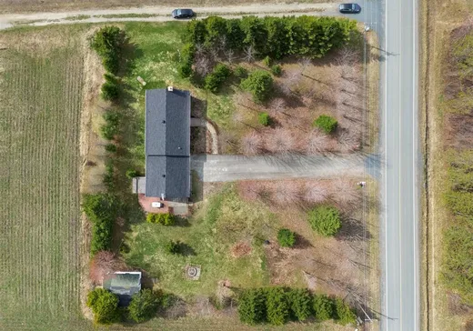 Maison à vendre - 19 2e Rang, St-Francois-Xavier-de-Brompton, J0B 2V0