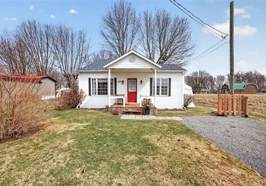 1 1/2 Storey for sale - 117 Rue de l'Amitié, St-Francois-Du-Lac, J0G1M0