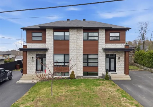 Two or more stories for sale - 55 Rue Henry-Caldwell, Granby, J2H2P2