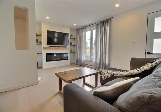 Maison à vendre - 2 Ch. de la Tour, Maniwaki, J9E 3A8