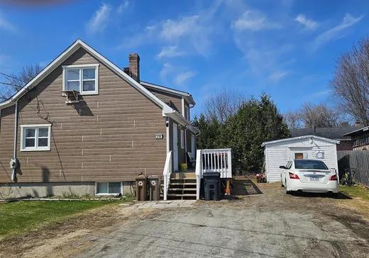Maison à vendre - 218 Rue Wolfe, Maniwaki, J9E 1S5