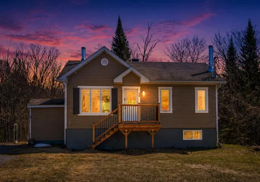 Bungalow à vendre - 39 Rue du Centre, Sainte-Brigitte-de-Laval, G0A3K0