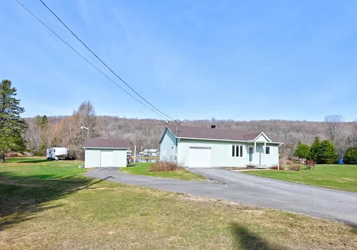 Maison à vendre - 4 Rue Benoît, St-Jean-De-Matha, J0K 2S0