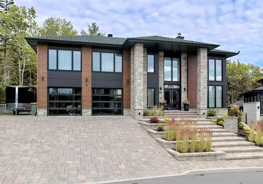 Bungalow à vendre - 462 Rue des Manitobains, Charlesbourg, G2M0M6