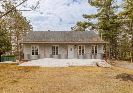 Maison à vendre - 11 Route de Duchesnay, Sainte-Catherine-de-la-Jacques-Cartier, G3N 0J2