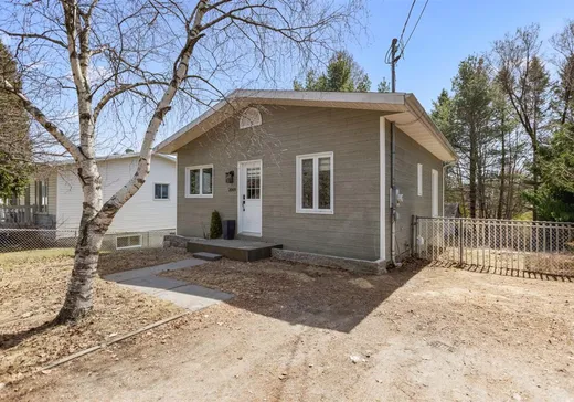Bungalow for sale - 2069 Rue du Curé-Marcotte, Lac-St-Charles, G3G1R7