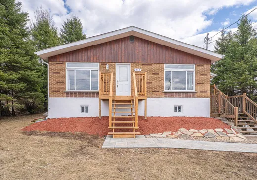 Maison à vendre - 315 Ch. de Ste-Marguerite, Sainte-Marguerite-du-Lac-Masson, J0T 1L0