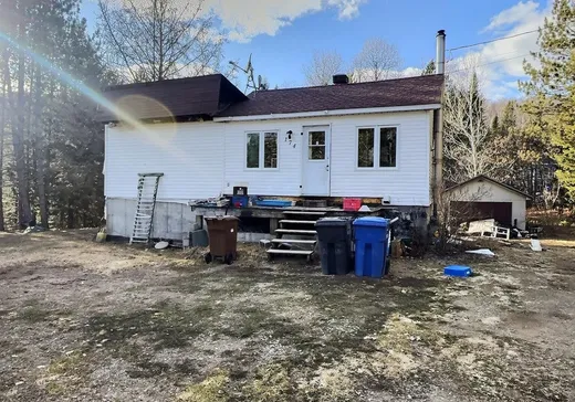 Two or more stories for sale - 174 4e Rang, St-Alphonse-Rodriguez, J0K1W0