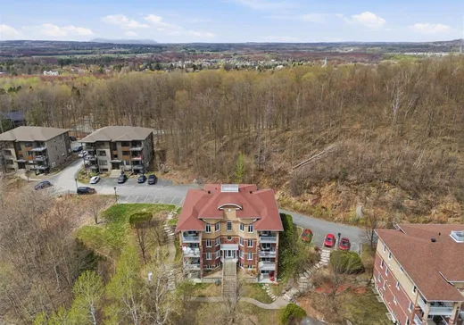 Condo à vendre - 32 Rue de Bonaventure, App. 401, Bromont, J2L 0J9
