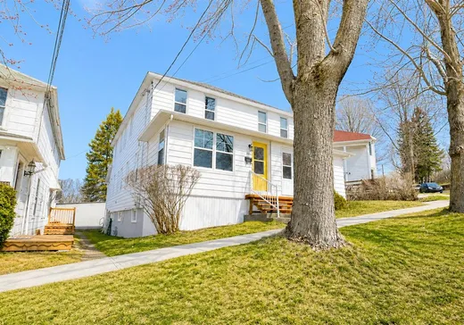 House for sale - 1558 Rue des Érables, Shawinigan, G9N 1B4
