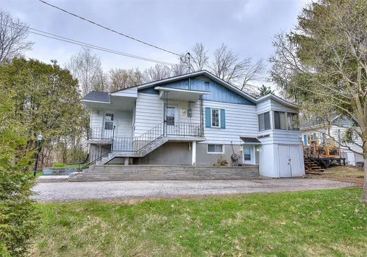 House for sale - 3125 Rue Louise, Sainte-Marthe-sur-le-Lac, J0N 1P0