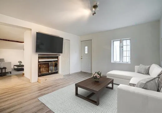 Two or more stories for sale - 573 8e Rang, Saint-Jean-sur-Richelieu, J0J1X0