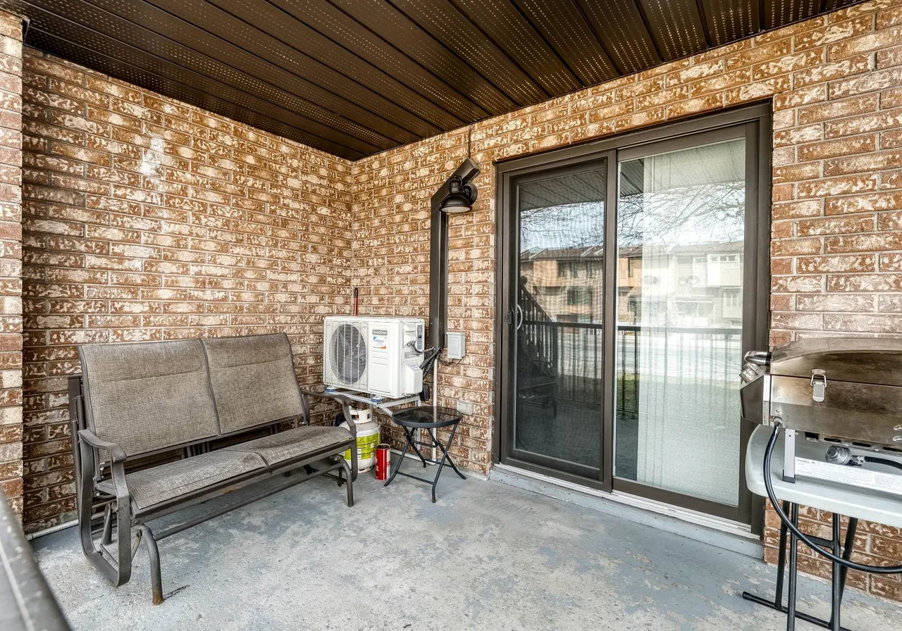 1760 Boul. St-Jean-Baptiste — photo 2