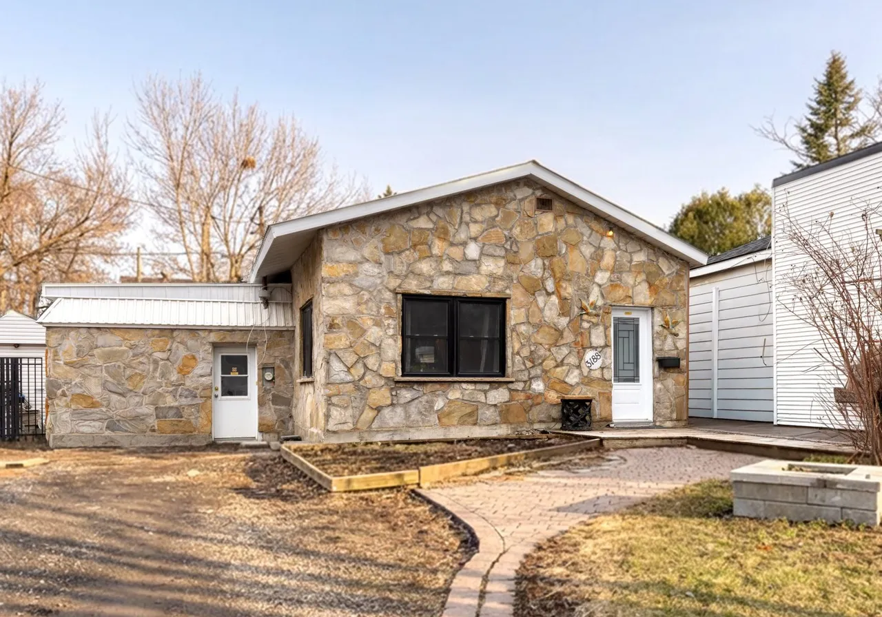 3188 Av. Hector — photo 2