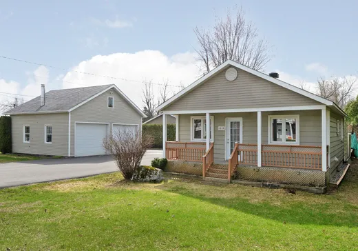 Maison à vendre - 1515 Rue Principale, Saint-Zotique, J0P 1Z0