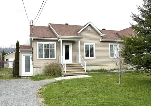 Maison à vendre - 51 Rue P.J.Lemoyne, Saint-Polycarpe, J0P 1X0