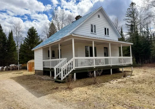 Maison à vendre - 146 Ch. des Lacs, Chute-St-Philippe, J0W 1A0
