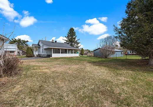 Maison à vendre - 3 Av. Palmer, Campbell's Bay, J0X 1K0