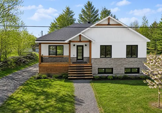 Maison à vendre - 1110 Rue du Souvenir, Lachute, J0V 1X0
