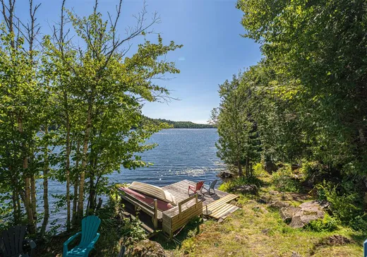Two or more stories for sale - 1120 Ch. des Îles, Ste-Lucie, J0T2J0