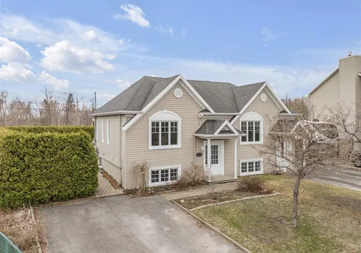 Bungalow à vendre - 215 Rue Mélanie, Charlesbourg, G2L0B3