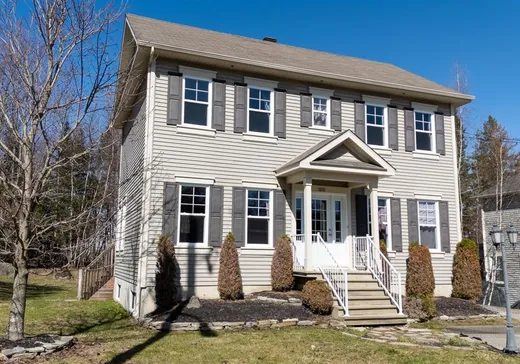 Maison à étages à vendre - 2626 Rue de l'Alaska, Fleurimont, J1E0G2