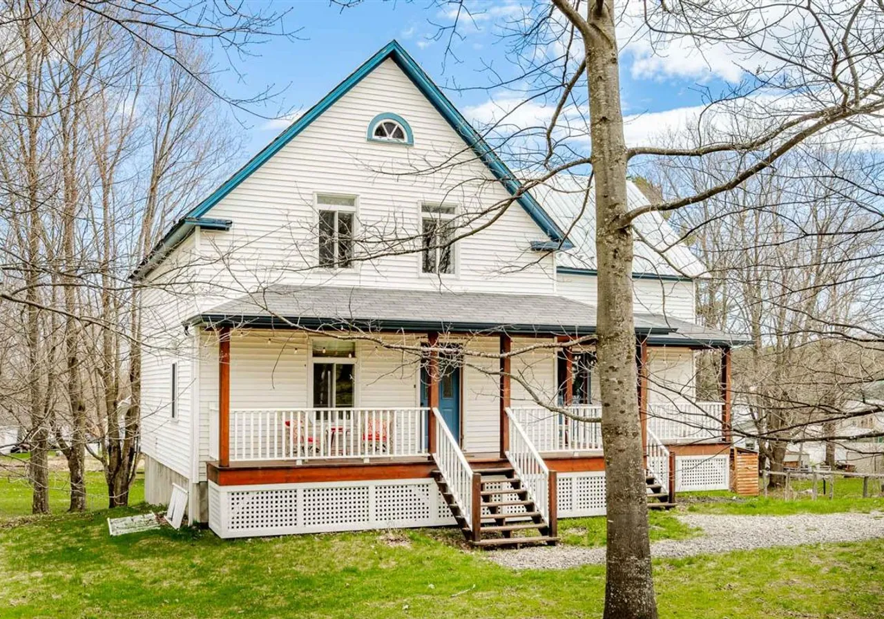 1394 Ch. Favreau — photo 1