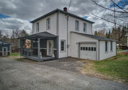 Maison à étages à vendre - 23 Rue Albert, Scotstown, J0B3B0